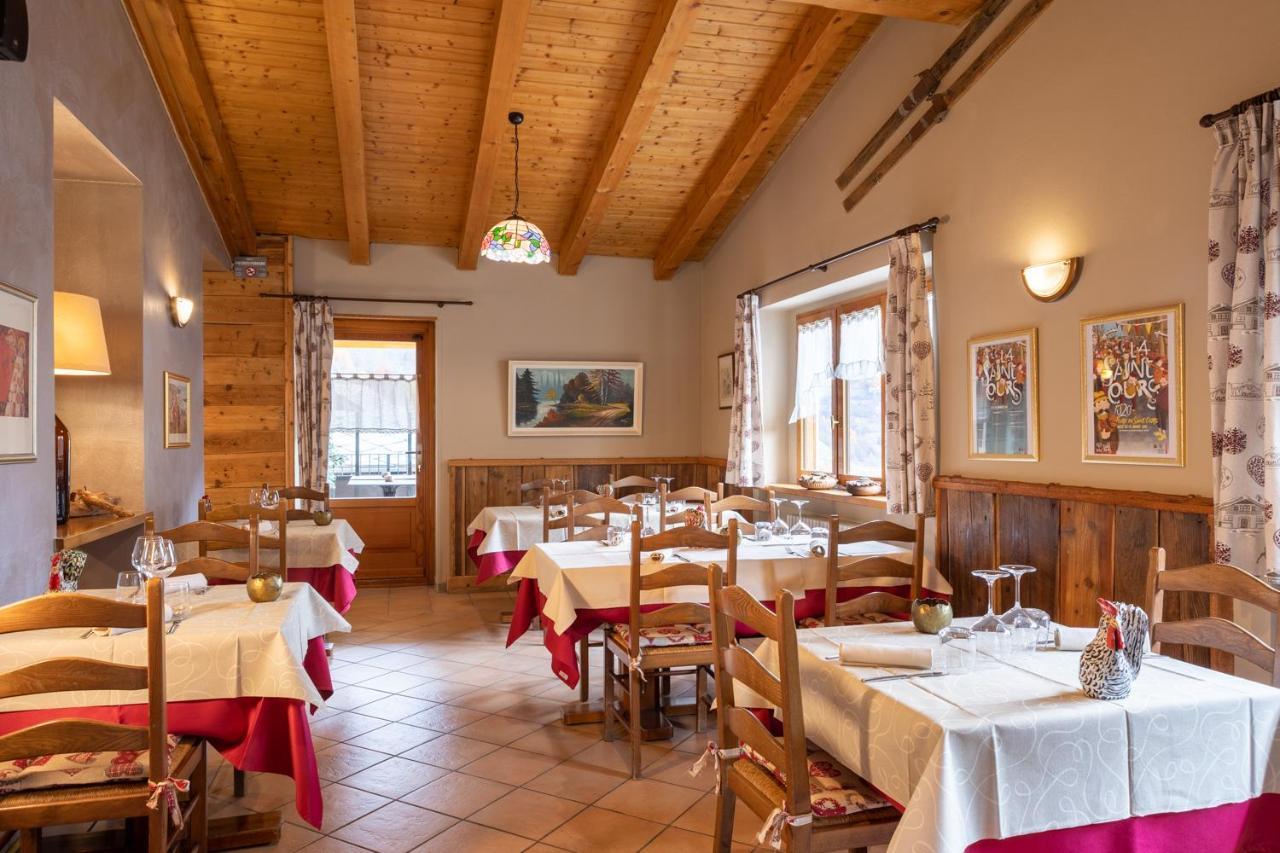 Mont Velan Chambres & Restaurant Saint-Oyen Exteriör bild