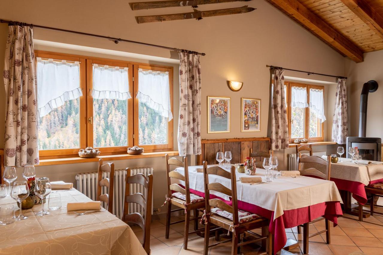 Mont Velan Chambres & Restaurant Saint-Oyen Exteriör bild
