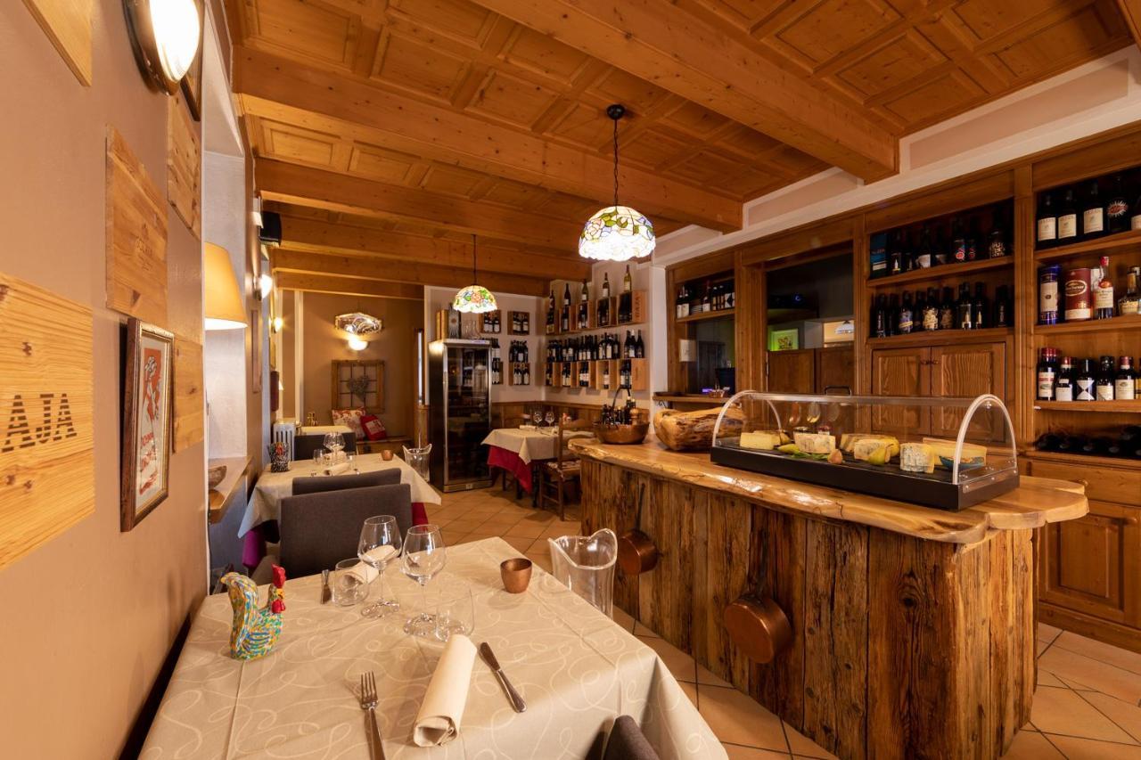 Mont Velan Chambres & Restaurant Saint-Oyen Exteriör bild