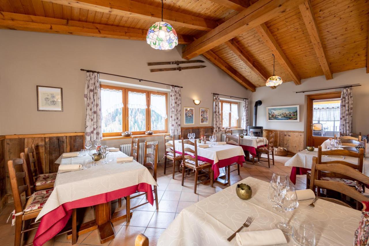 Mont Velan Chambres & Restaurant Saint-Oyen Exteriör bild